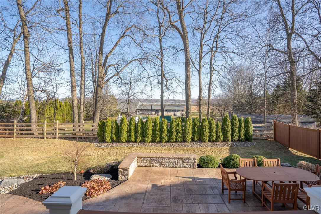 9222 Windy Bush Lane