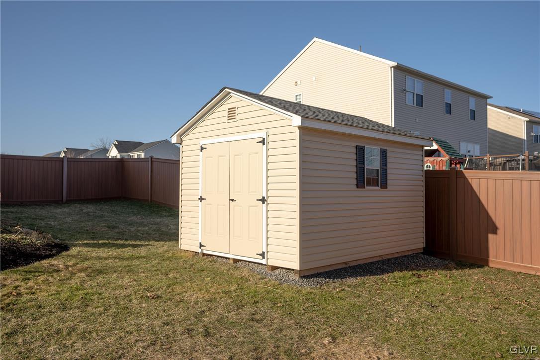 9222 Windy Bush Lane