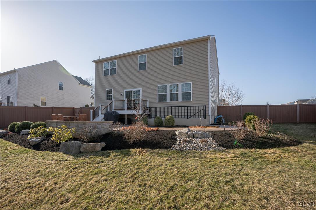 9222 Windy Bush Lane