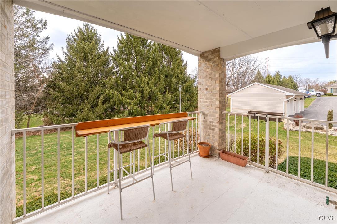 2610 Rolling Green Drive
