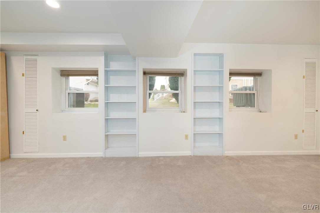 2610 Rolling Green Drive