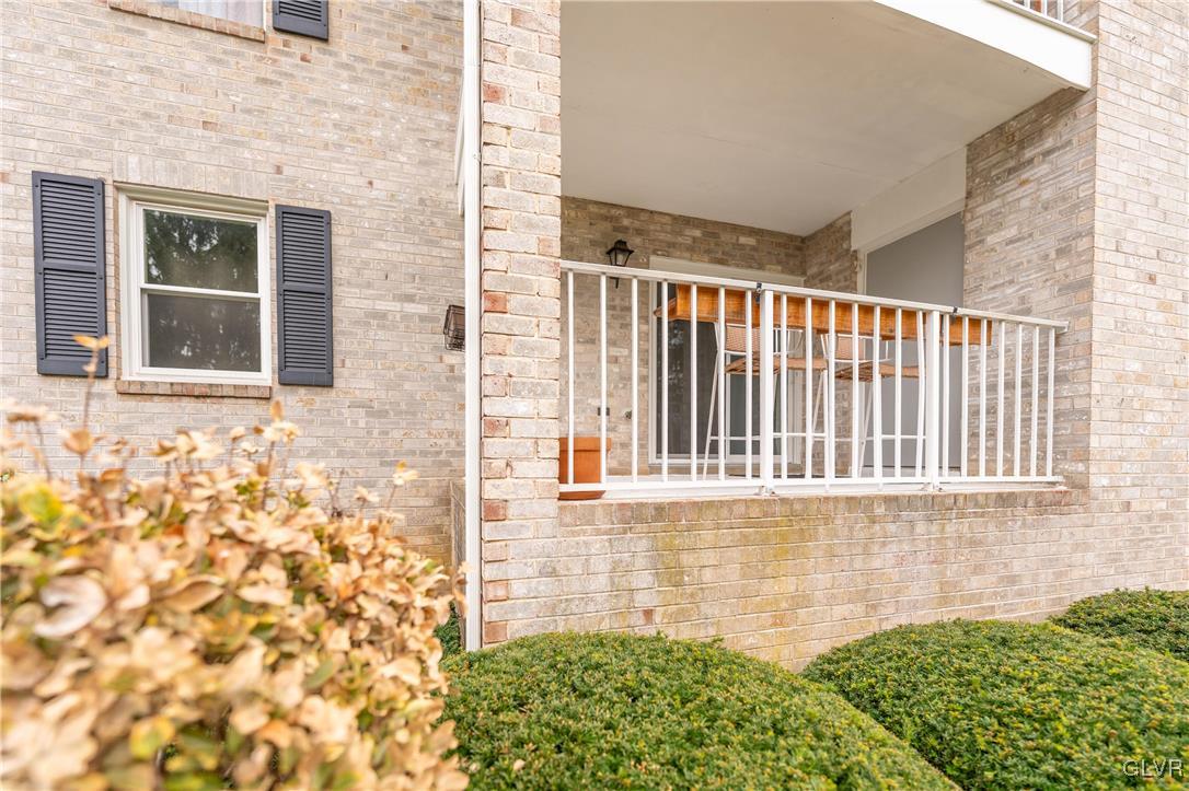 2610 Rolling Green Drive