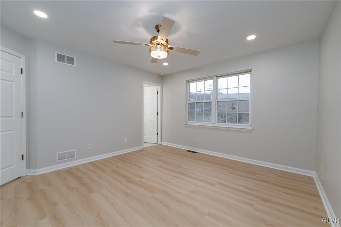 98 Cobblestone Court