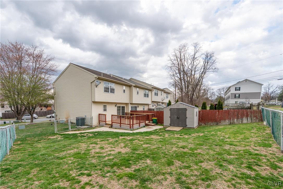 98 Cobblestone Court