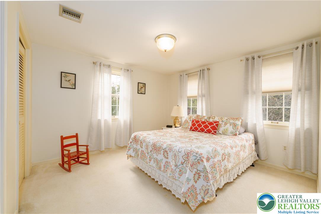 2617 Arbor Circle