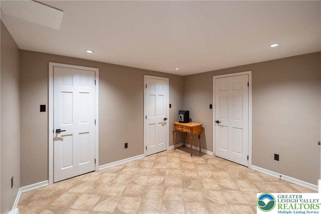 2617 Arbor Circle