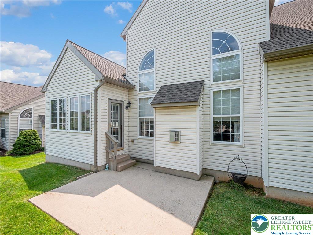 2927 Lifford Lane
