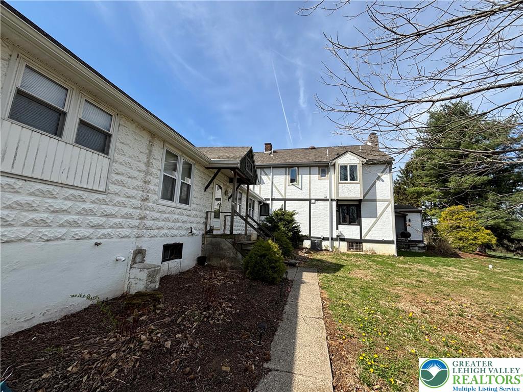 3224 Main Road East