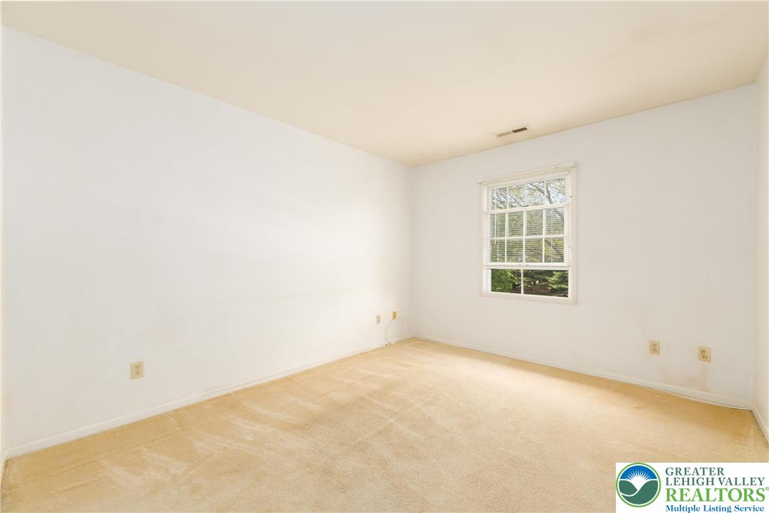 2675 Rolling Green Drive