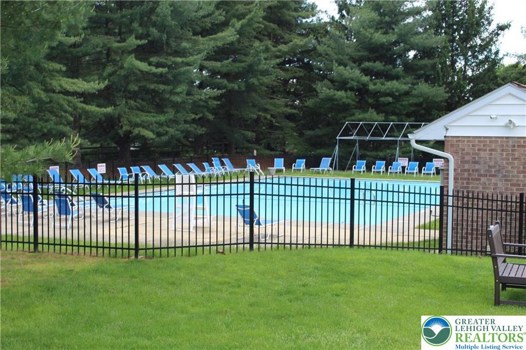 2675 Rolling Green Drive