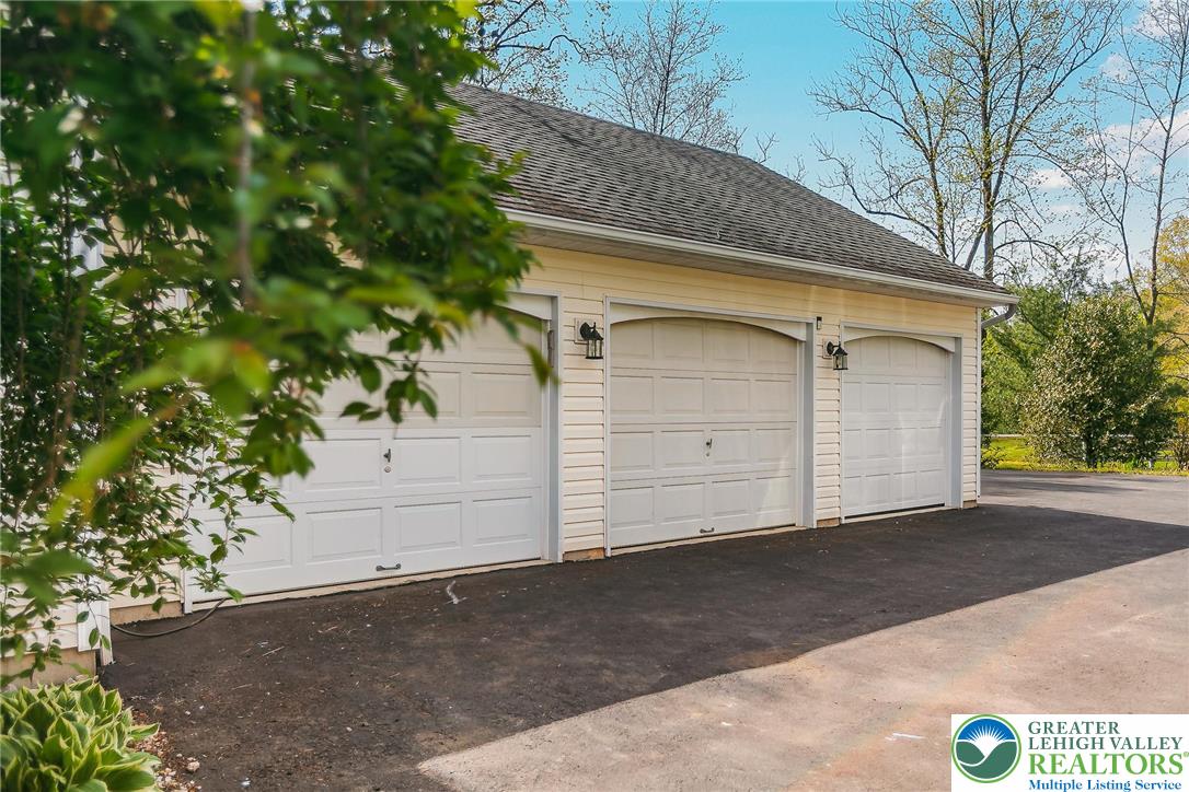 2055 Esten Road
