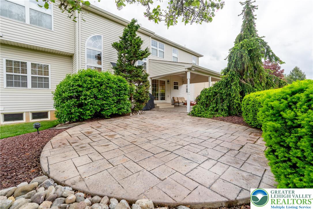 2244 Burgundy Drive