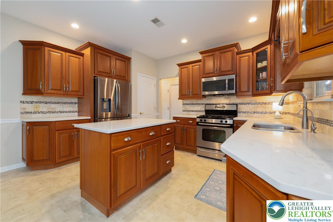 2244 Burgundy Drive