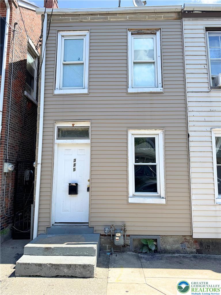 315 Ridge Avenue