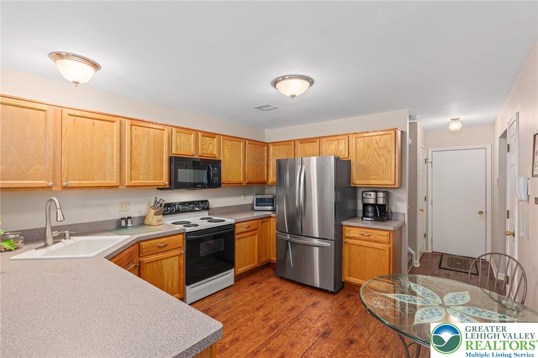 2862 Sequoia Drive