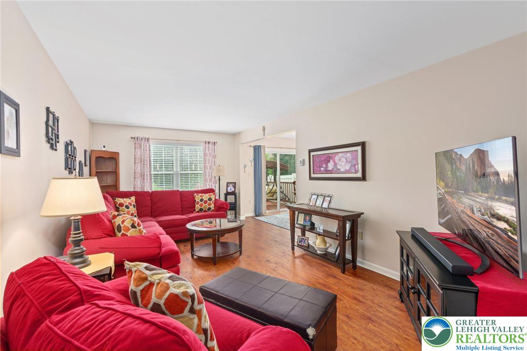 2862 Sequoia Drive