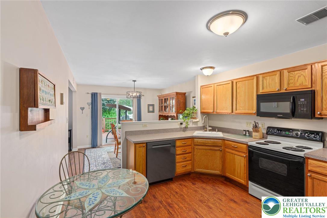 2862 Sequoia Drive