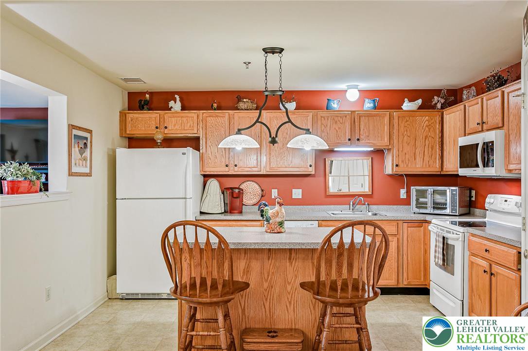 6780 Pioneer Drive