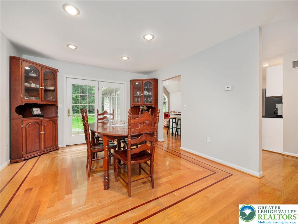 4582 Vera Cruz Road