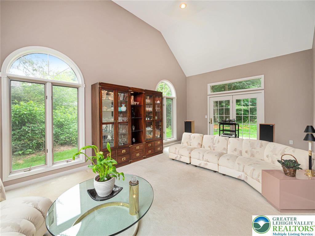4582 Vera Cruz Road