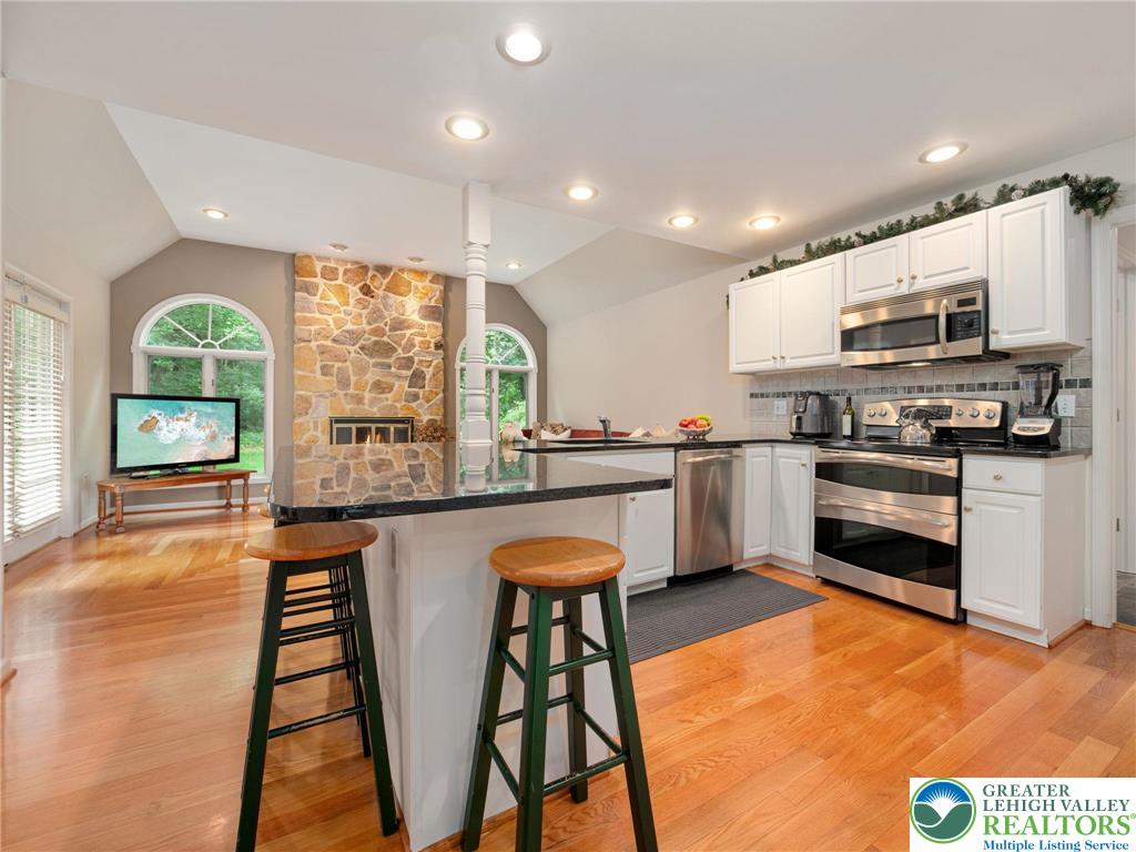 4582 Vera Cruz Road