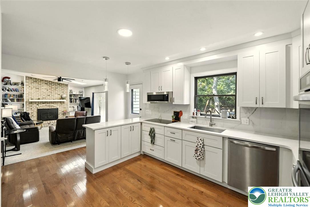 3525 Skyline Drive