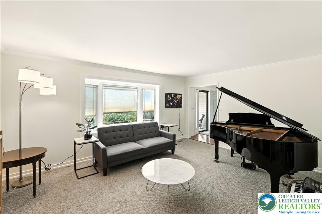 3525 Skyline Drive