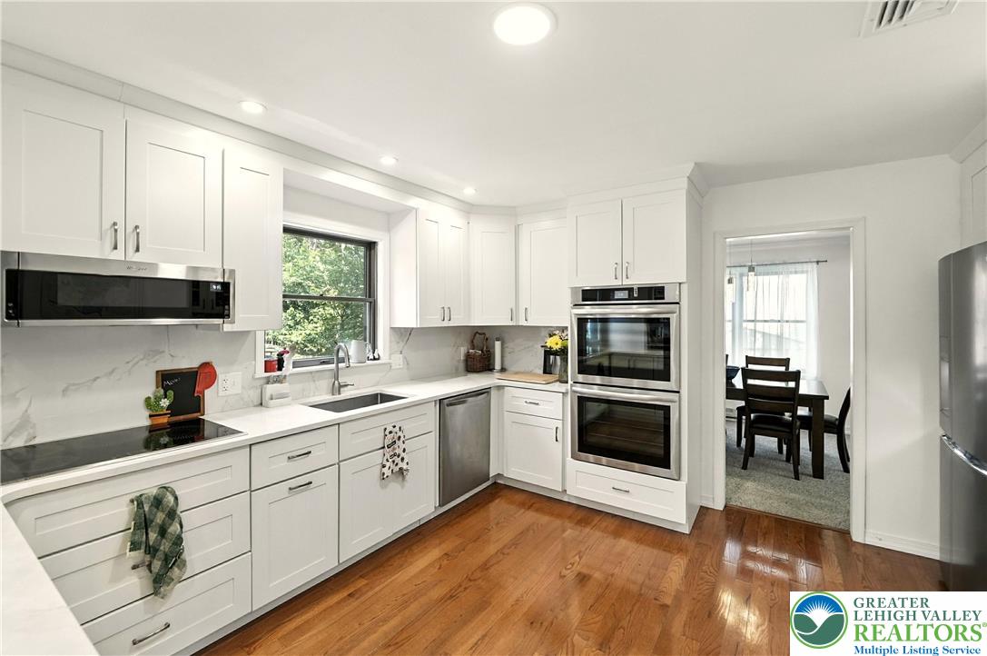 3525 Skyline Drive