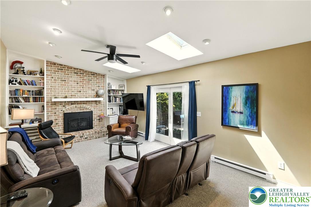 3525 Skyline Drive