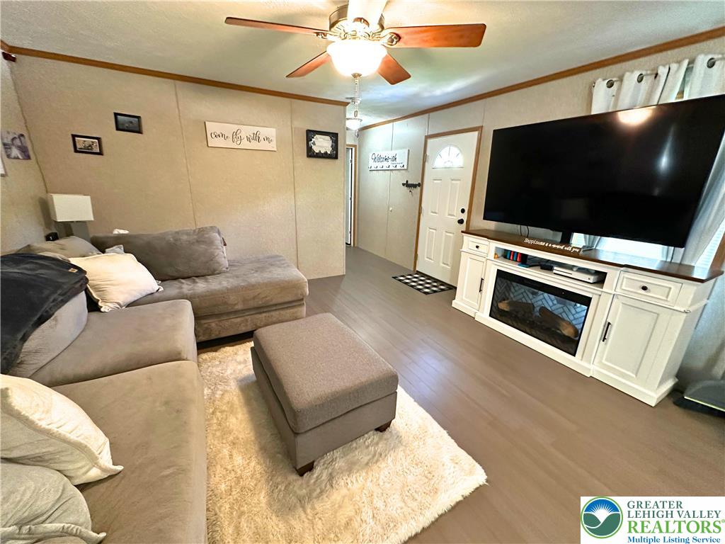 187 Creekside Manor Drive