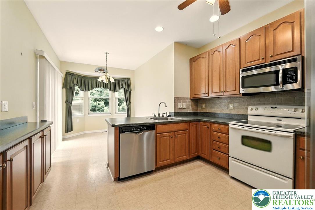 6632 Blue Heather Court