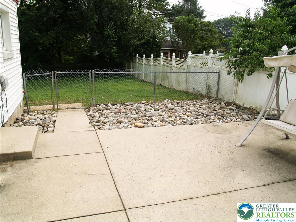 1315 North Cedar Crest Boulevard