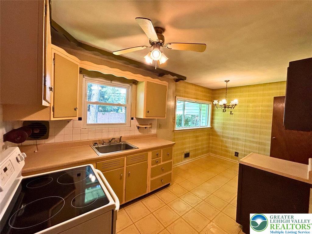 2309 Fleur Lane