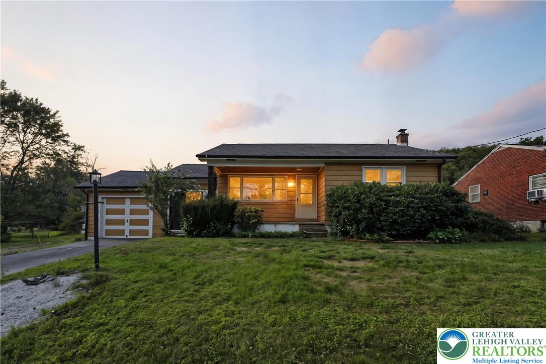 3095 Main Road East