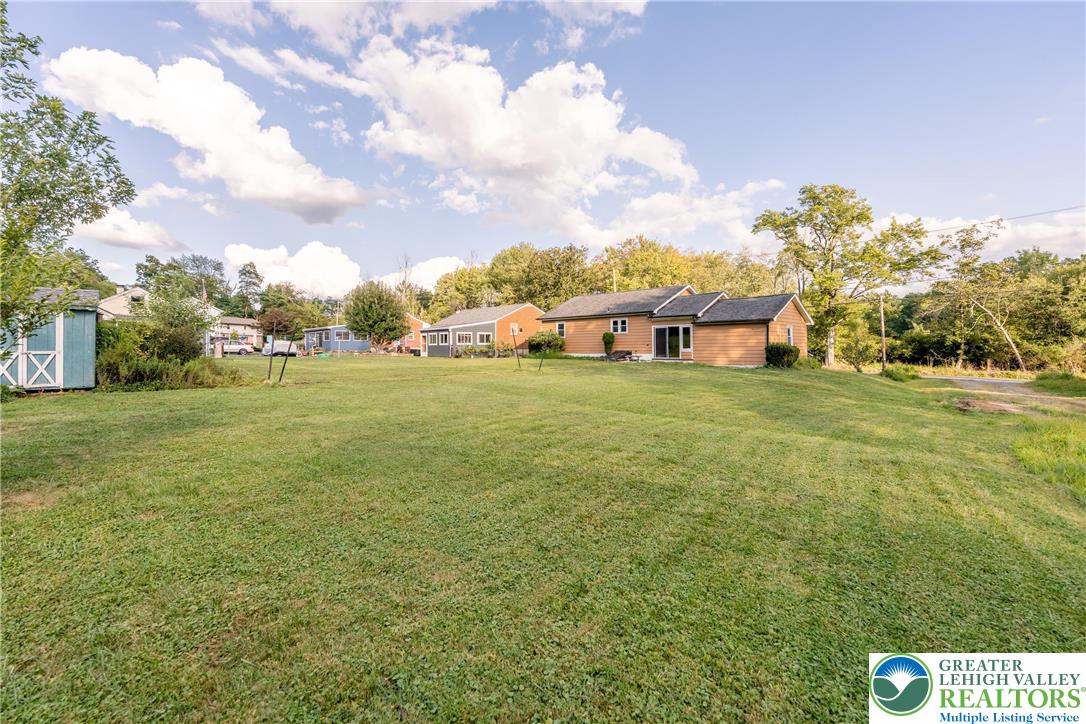 3095 Main Road East