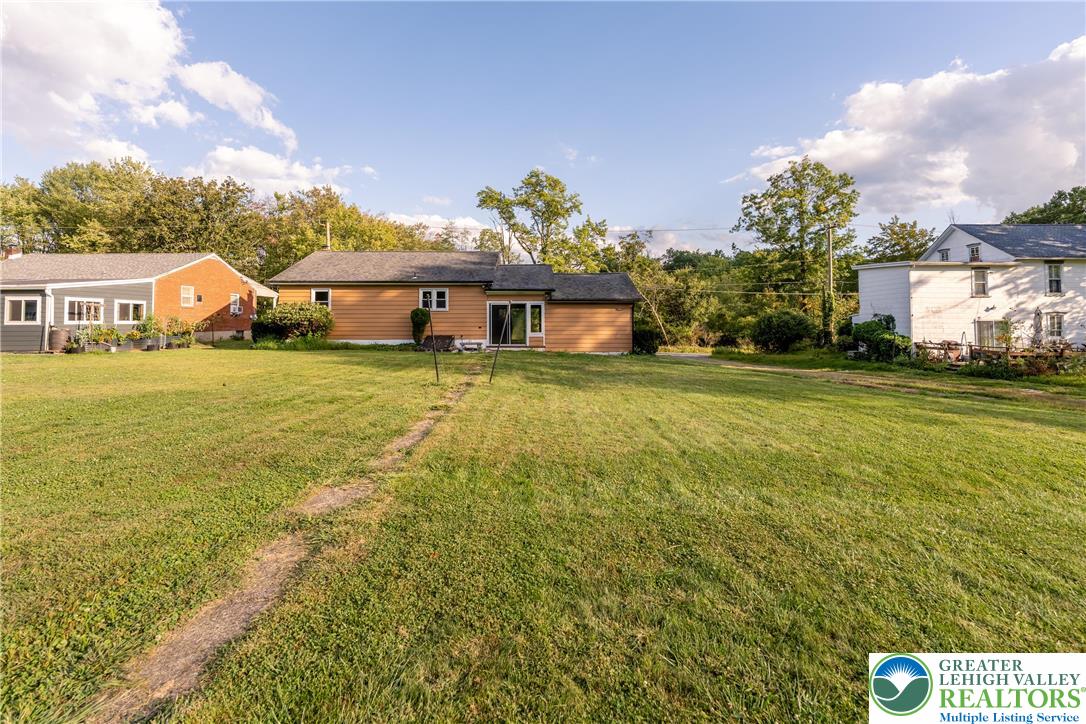 3095 Main Road East