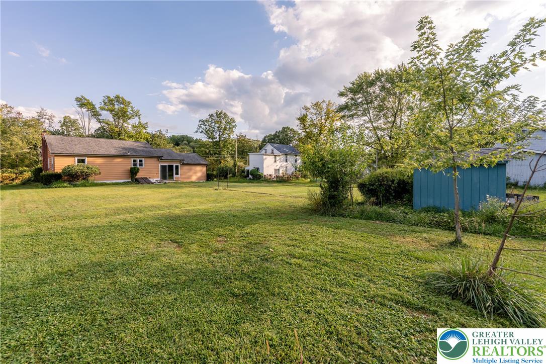 3095 Main Road East