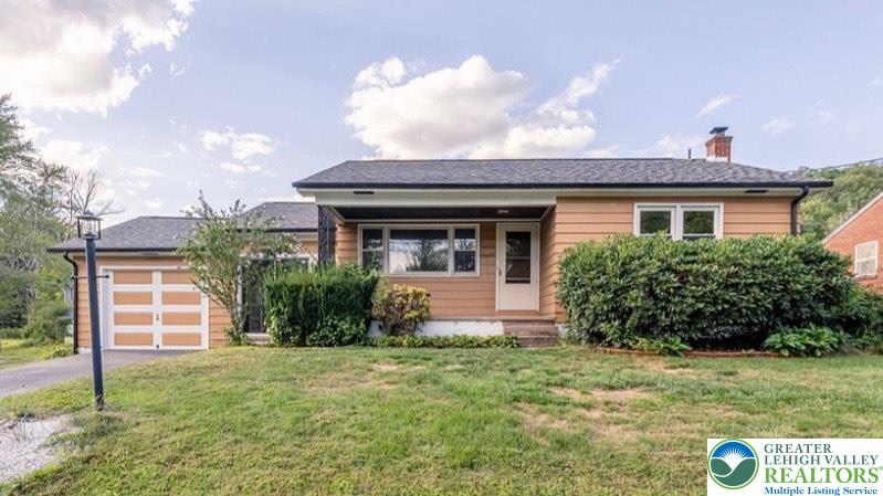 3095 Main Road East