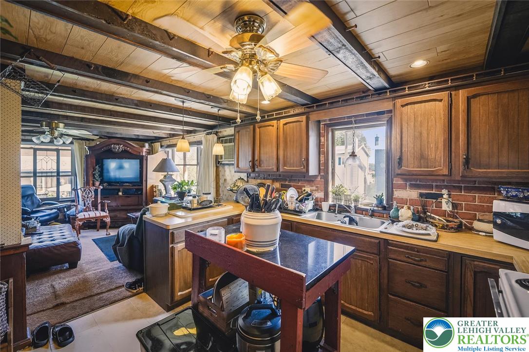 15882 Kutztown Road A