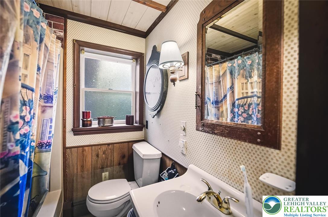 15882 Kutztown Road A