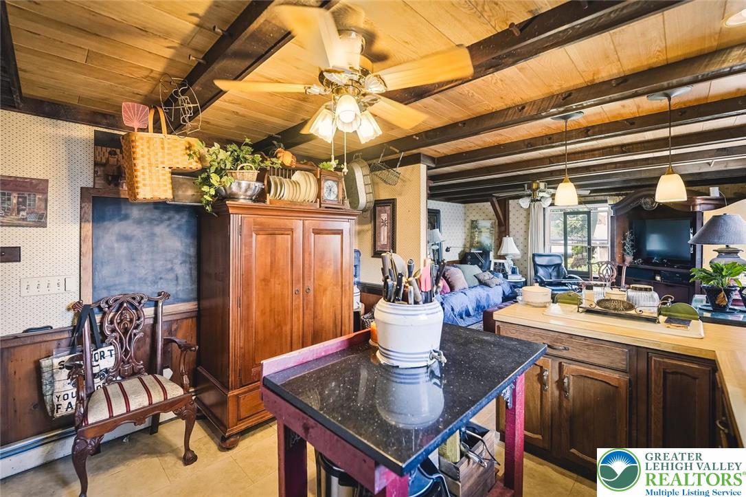 15882 Kutztown Road A