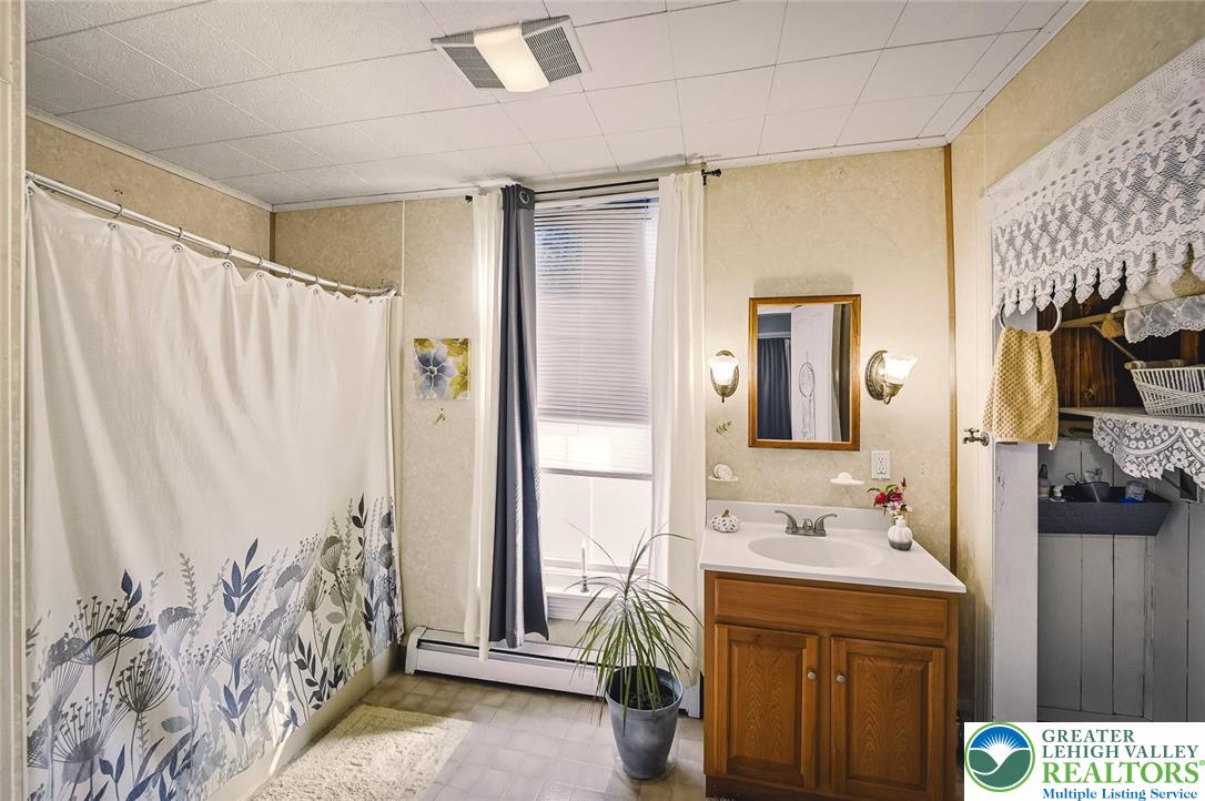 15882 Kutztown Road A