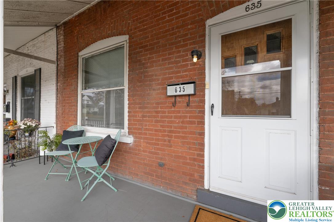 635 East Washington Avenue