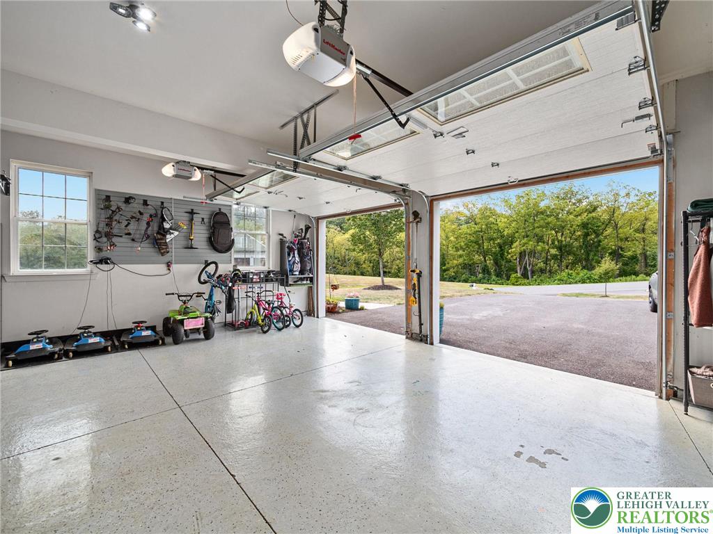 1455 Saratoga Circle