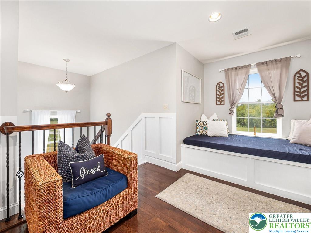 1455 Saratoga Circle
