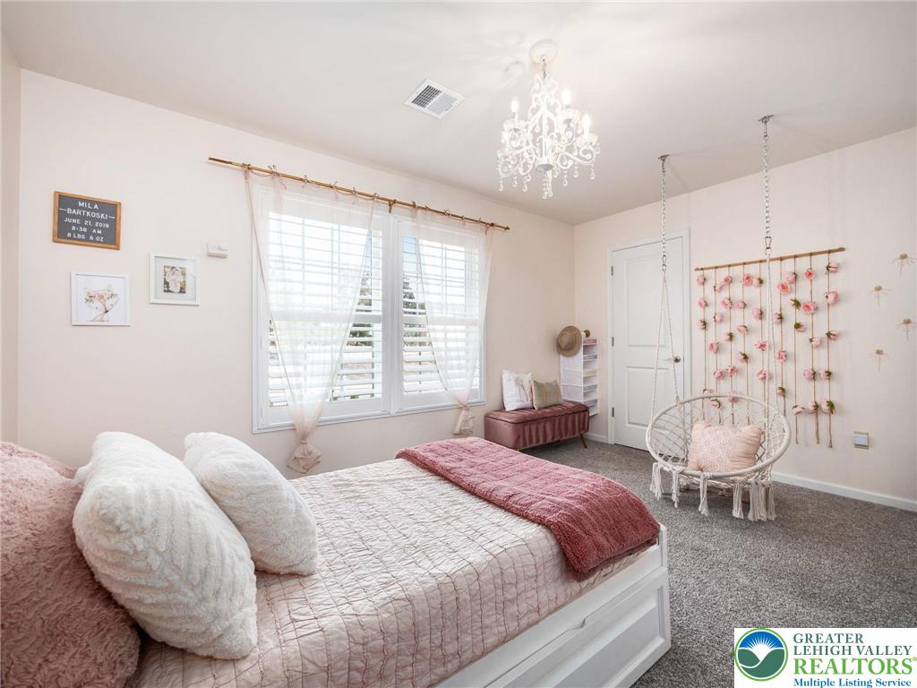 1455 Saratoga Circle
