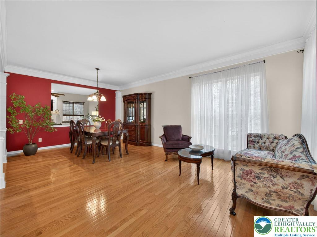 8611 Cascade Road