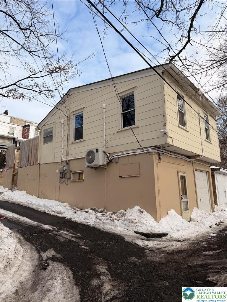 1152 Union Street REAR