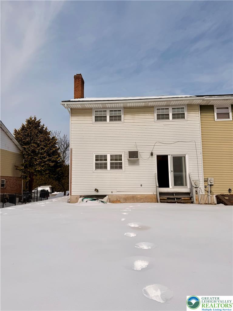52 Willow Street