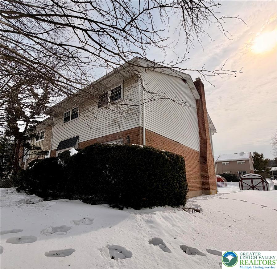 52 Willow Street